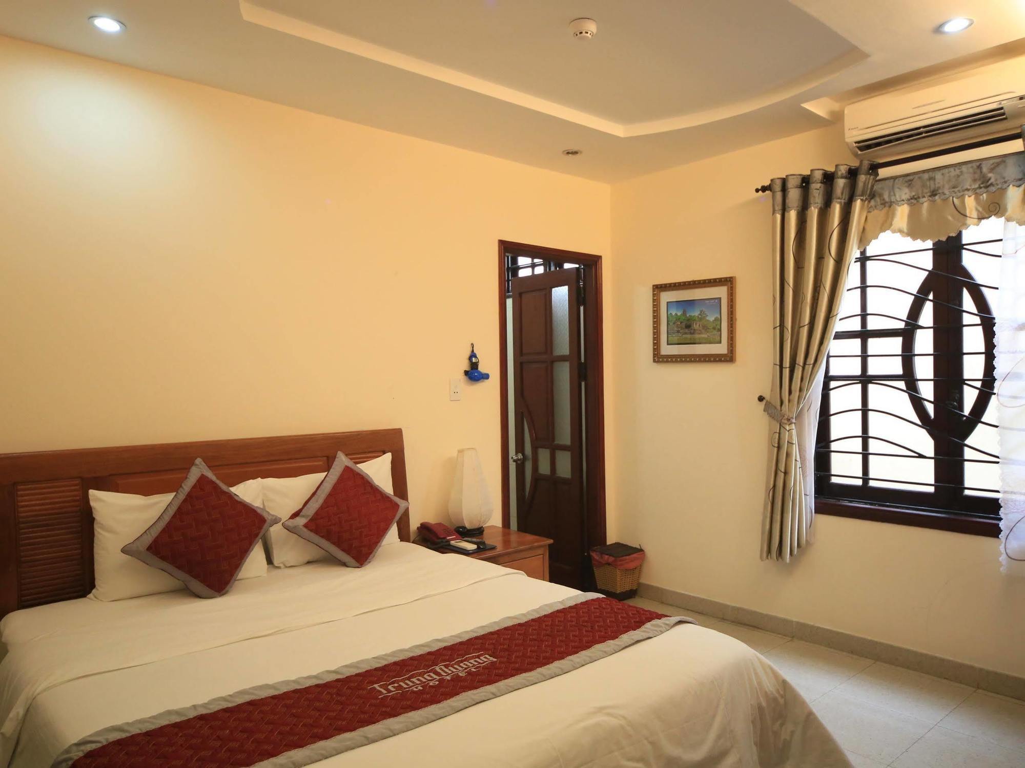 Trung Duong Da Nang Beach Hotel Kültér fotó