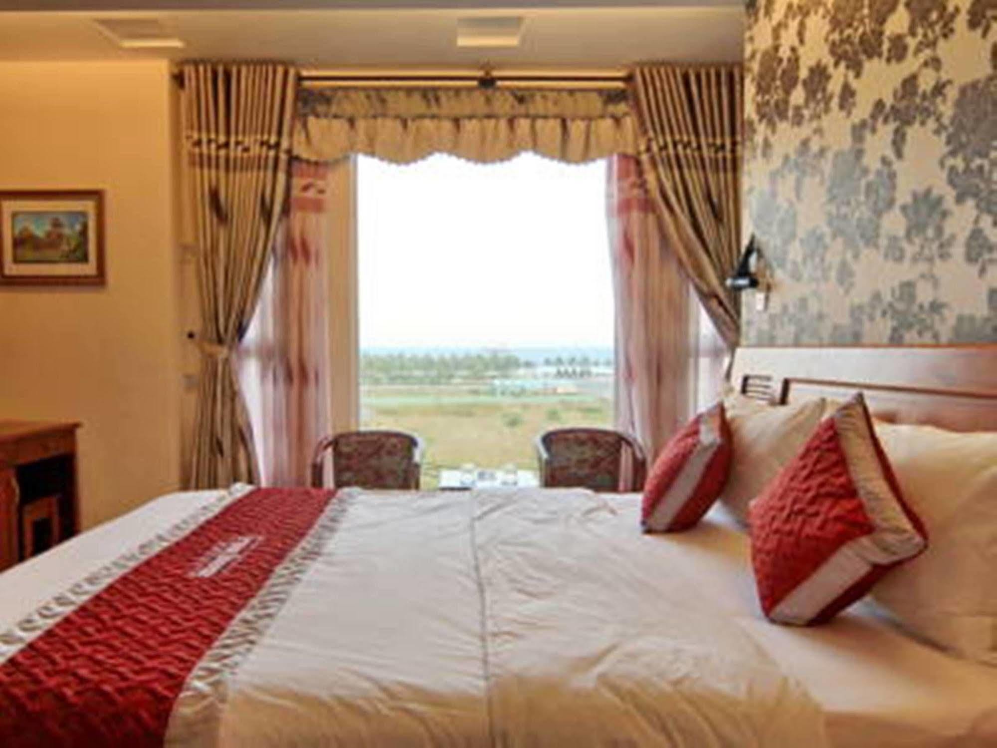 Trung Duong Da Nang Beach Hotel Kültér fotó