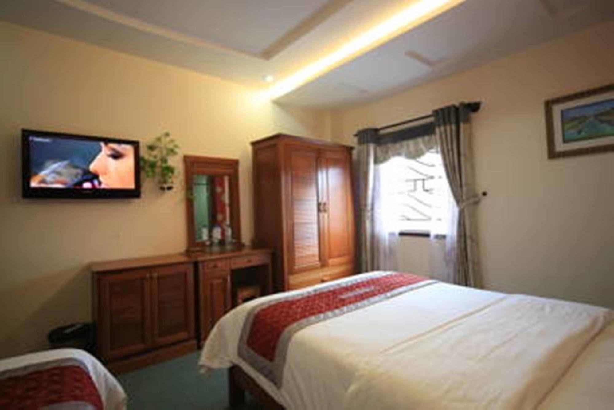 Trung Duong Da Nang Beach Hotel Kültér fotó