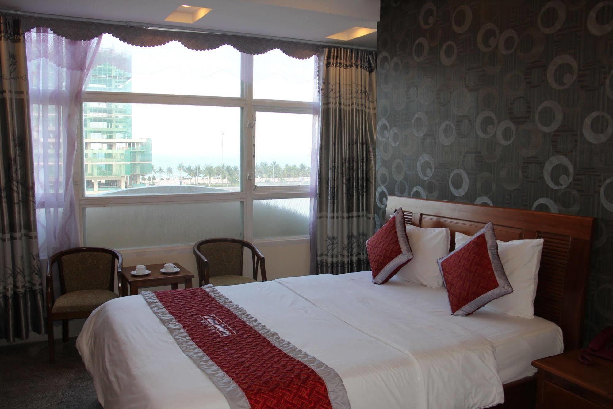 Trung Duong Da Nang Beach Hotel Kültér fotó